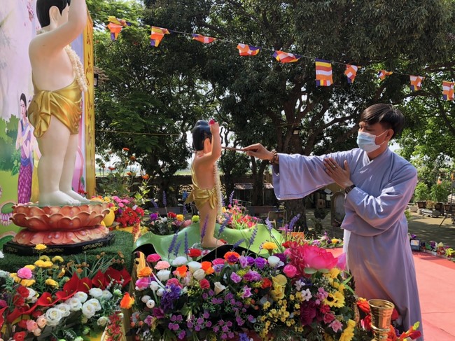 The Buddha bath Rite on occasion of His Birthday 2021 at Dong Cao Pagoda